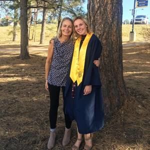 Meet your Posher, Ari